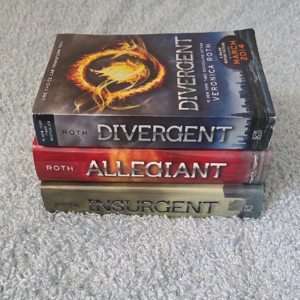 Divergent Series Book Set by - Multicolor